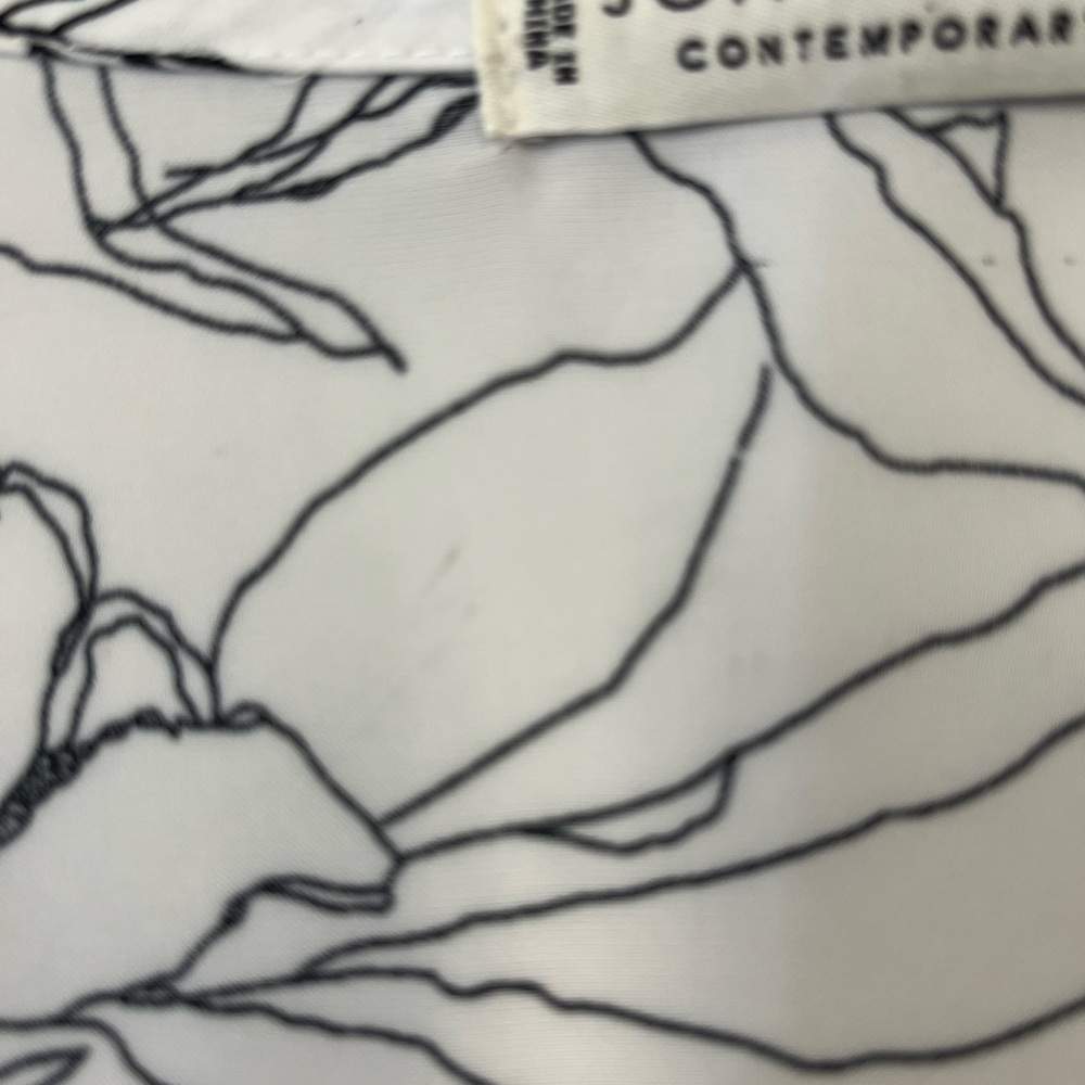Jon & Anna Contemporary White and Black Floral Tie Front Crop Top, sz. MD - Picture 11 of 16
